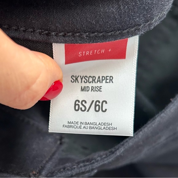 Express Women's Skyscaper Mid Rise Stretch 6S Black Denim Jeans - Picture 4 of 7